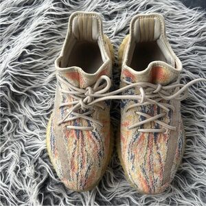 adidas Yeezy Boost 350 V2 MX Oat Size 8.5. Good used condition.